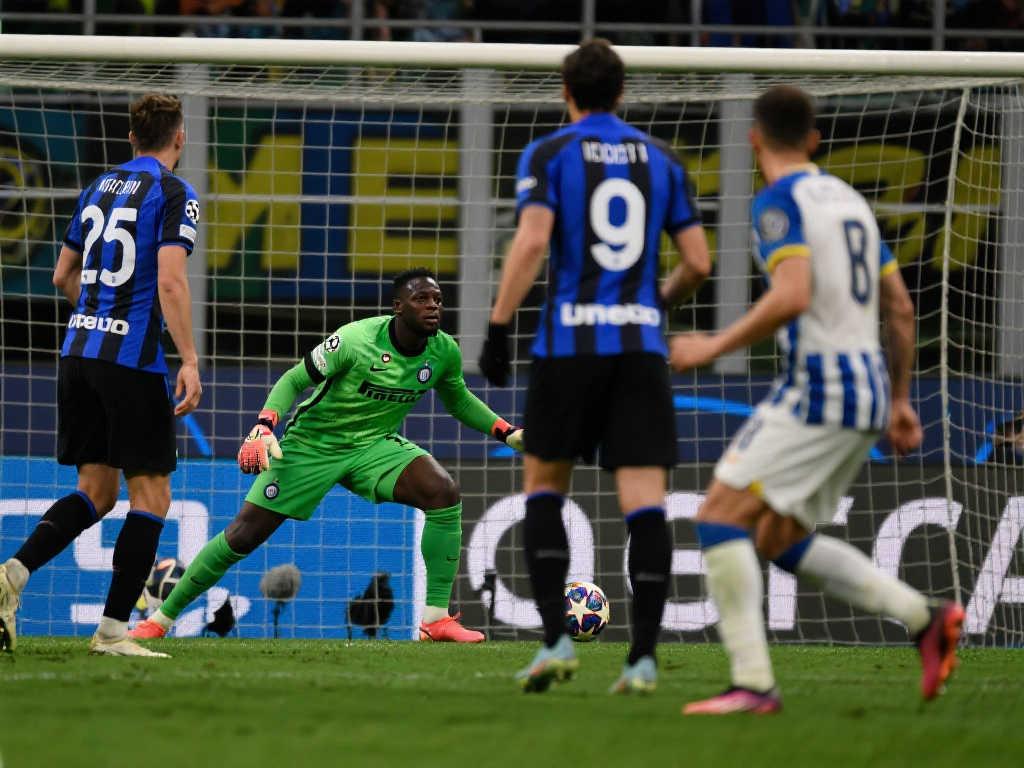 字母哥的大 字母哥的大